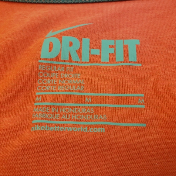 Red Nike Dri Fit Shirt Size Medium - Picture 3 of 3